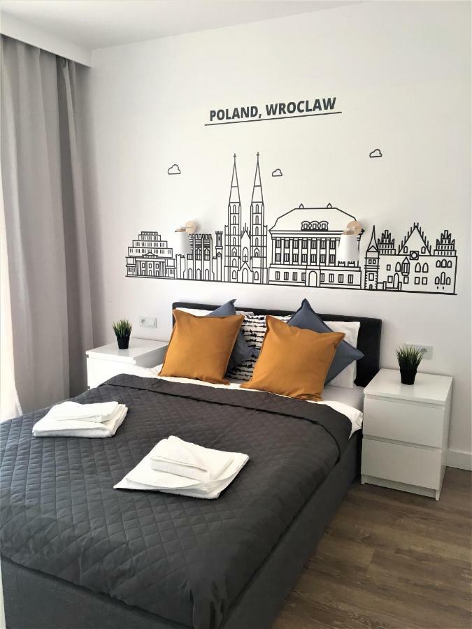 Batogospot Towers Apartment Wroclaw Room photo